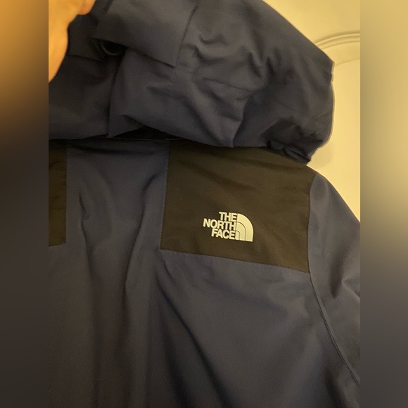 The North Face Hooded Jacket – Blue | Small - Picture 6 of 9